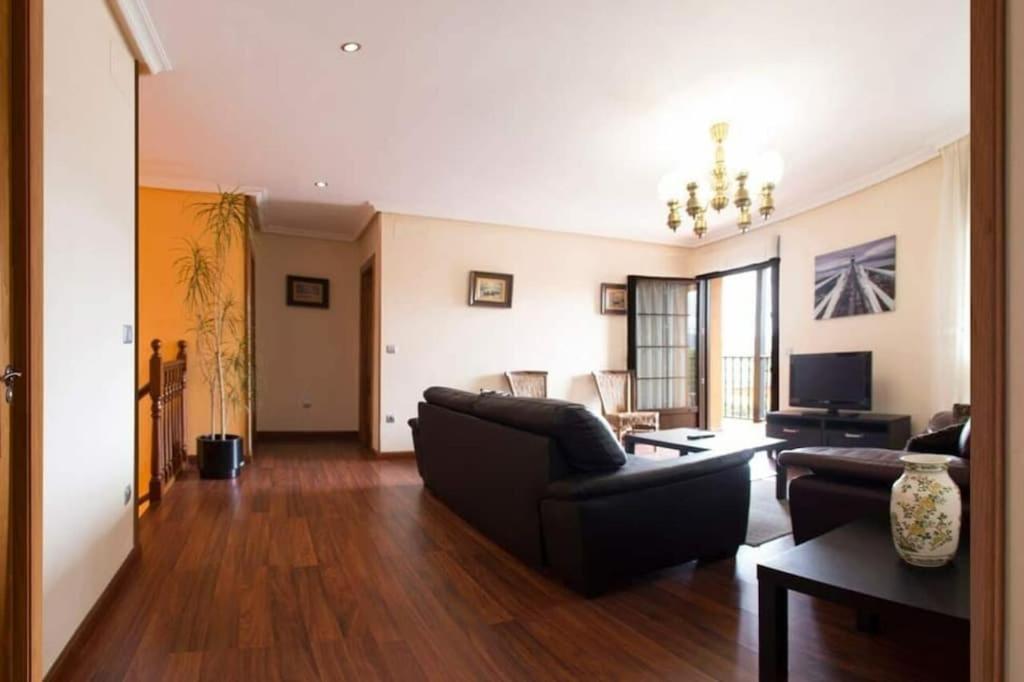Villa Paula Avilés Екстериор снимка